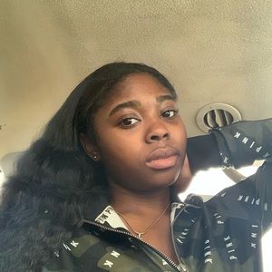 Meet your Posher, Jasmine